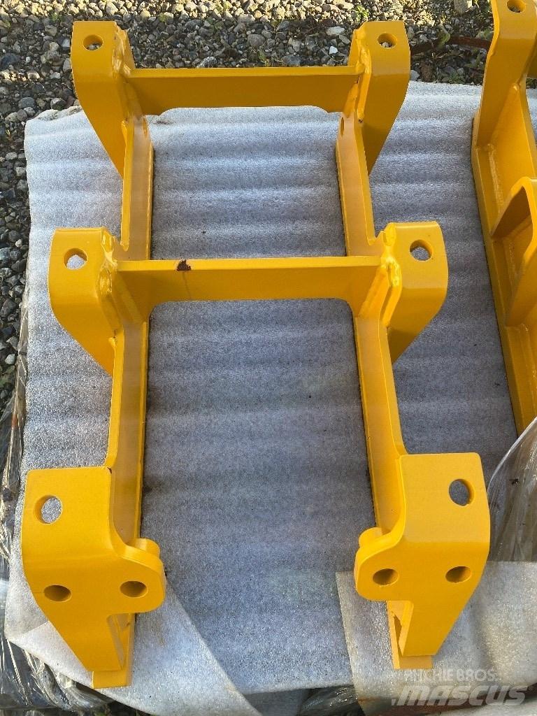 Komatsu D65PX Crawler dozers