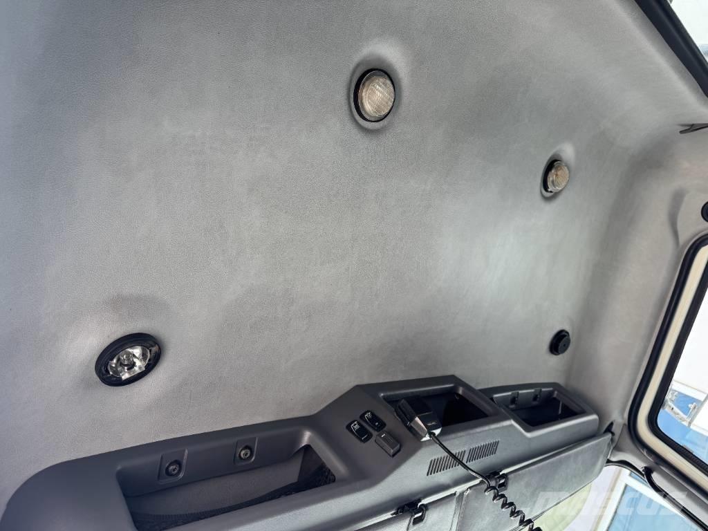 Mack GU713 Tipper trucks