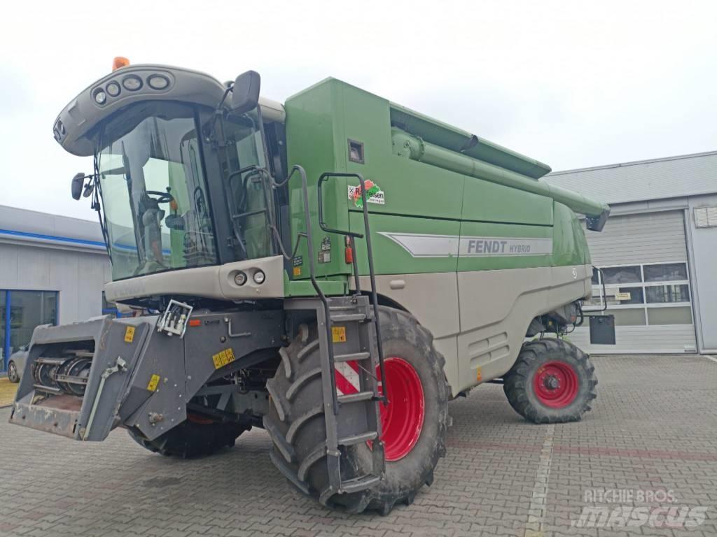 Fendt 9470 X Hybrid Combine harvesters