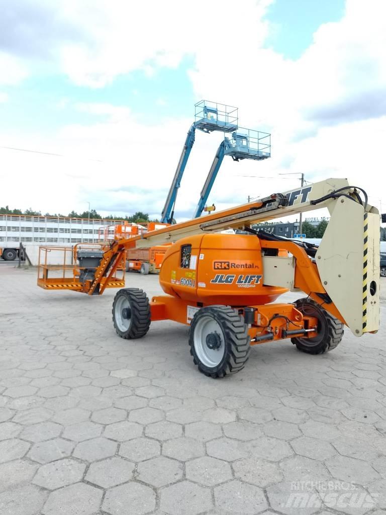 JLG 600 AJ Articulated boom lifts