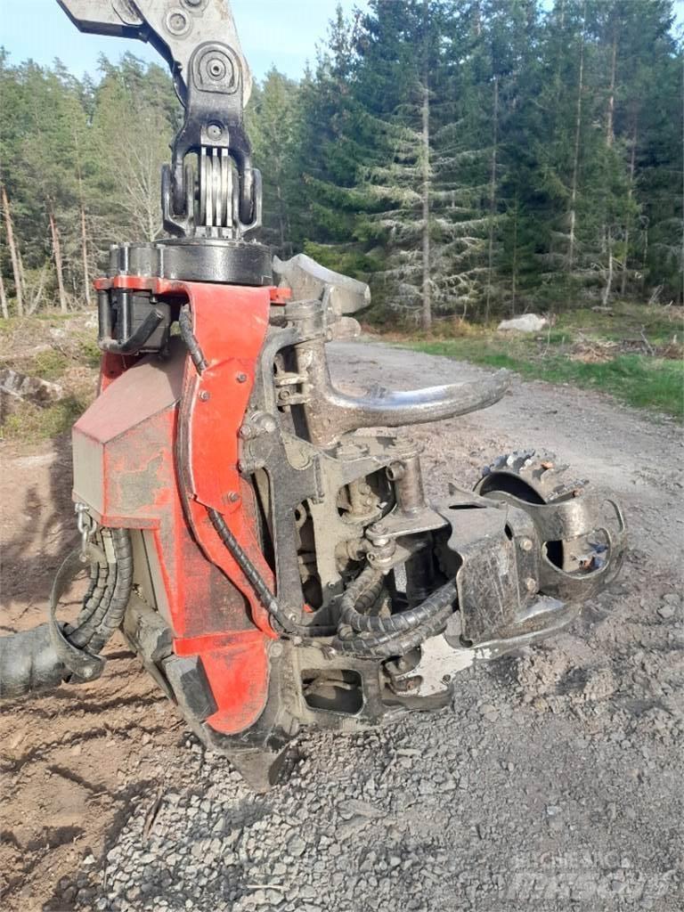 Komatsu C93 Harvester heads