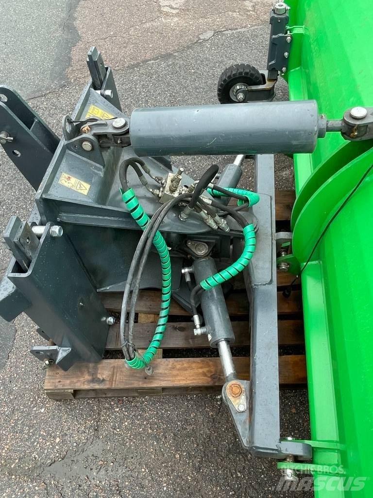 Sami DM-3700 Snow blades and plows