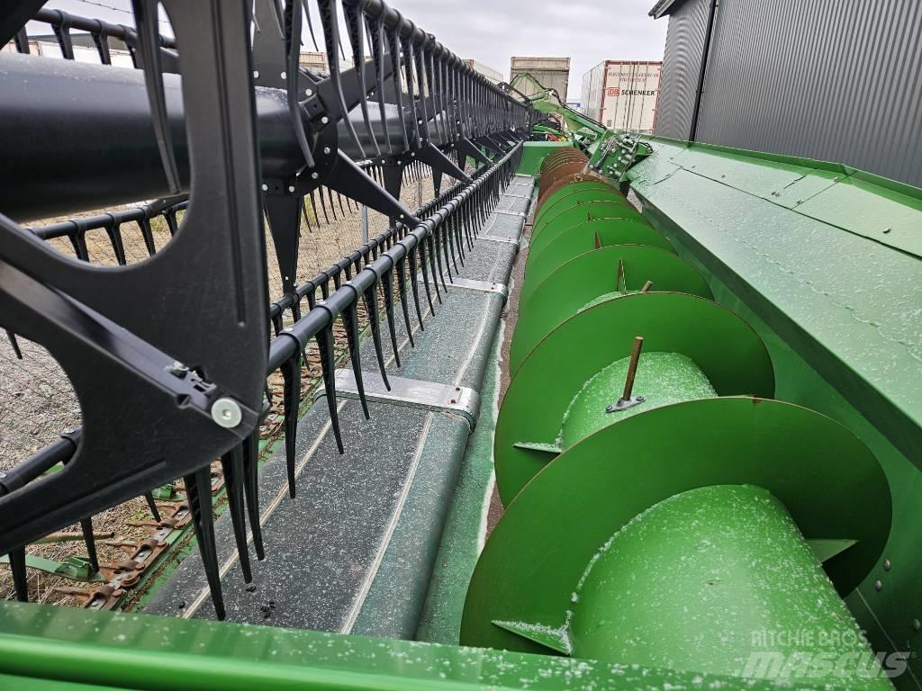 John Deere 735 PF Combine harvester heads