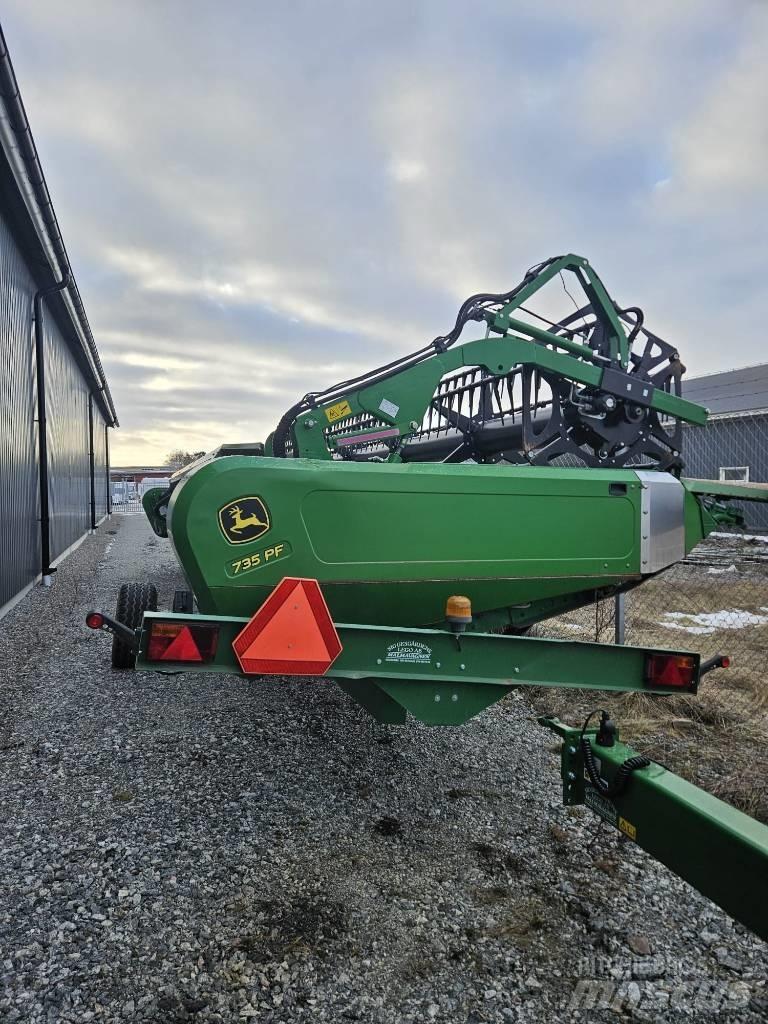John Deere 735 PF Combine harvester heads