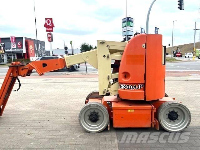 JLG E 300 AJP Articulated boom lifts