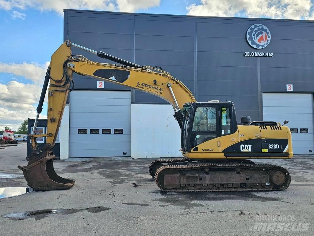 CAT 323 D L Crawler excavators