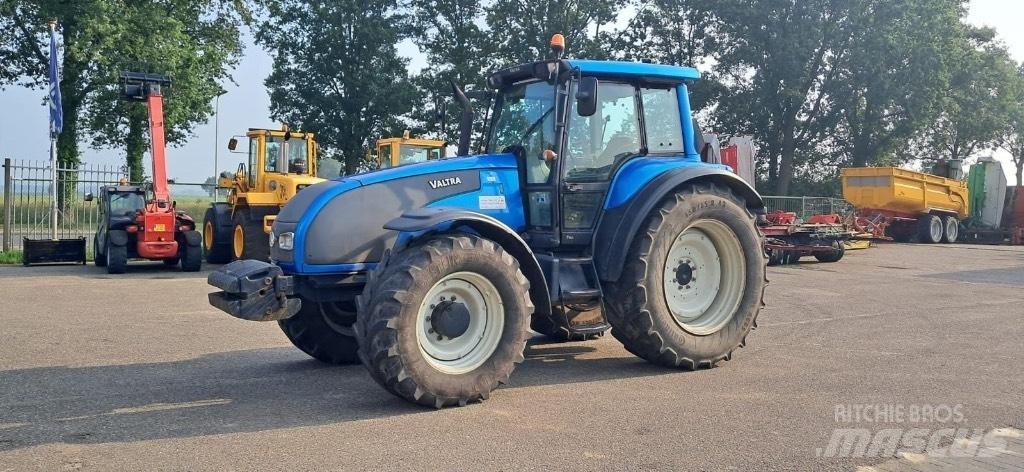 Valtra T160 Tractors