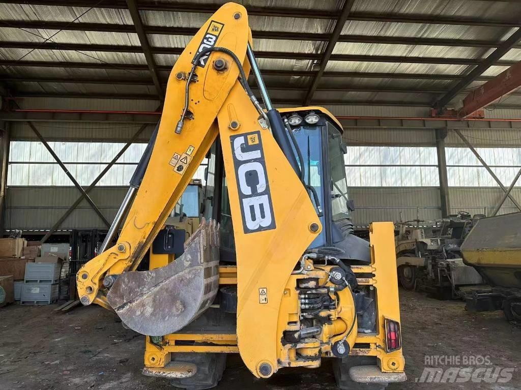 JCB 3 CX Backhoe