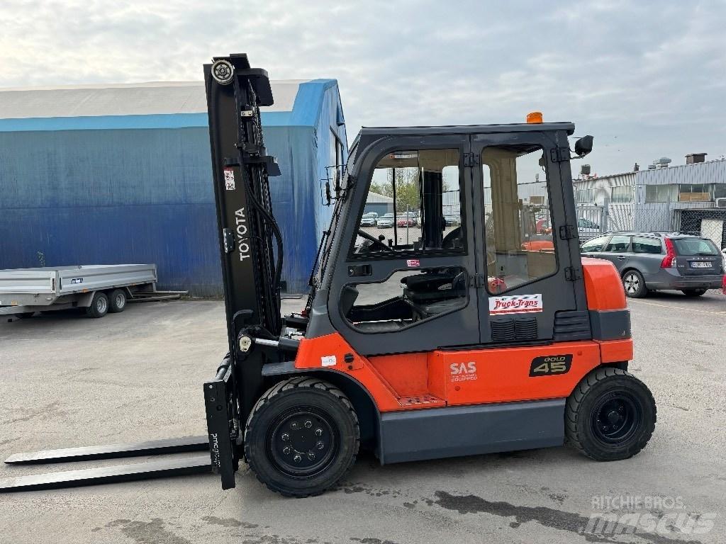 Toyota 7FBMF45 Electric forklift trucks