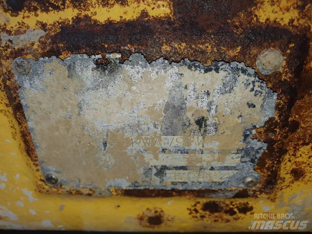 Komatsu WA180.3 Axles