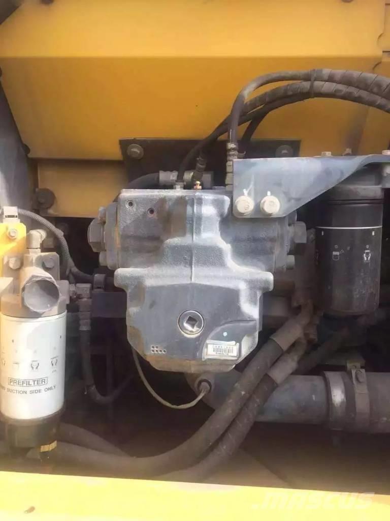 Komatsu PC 200-7 Crawler excavators