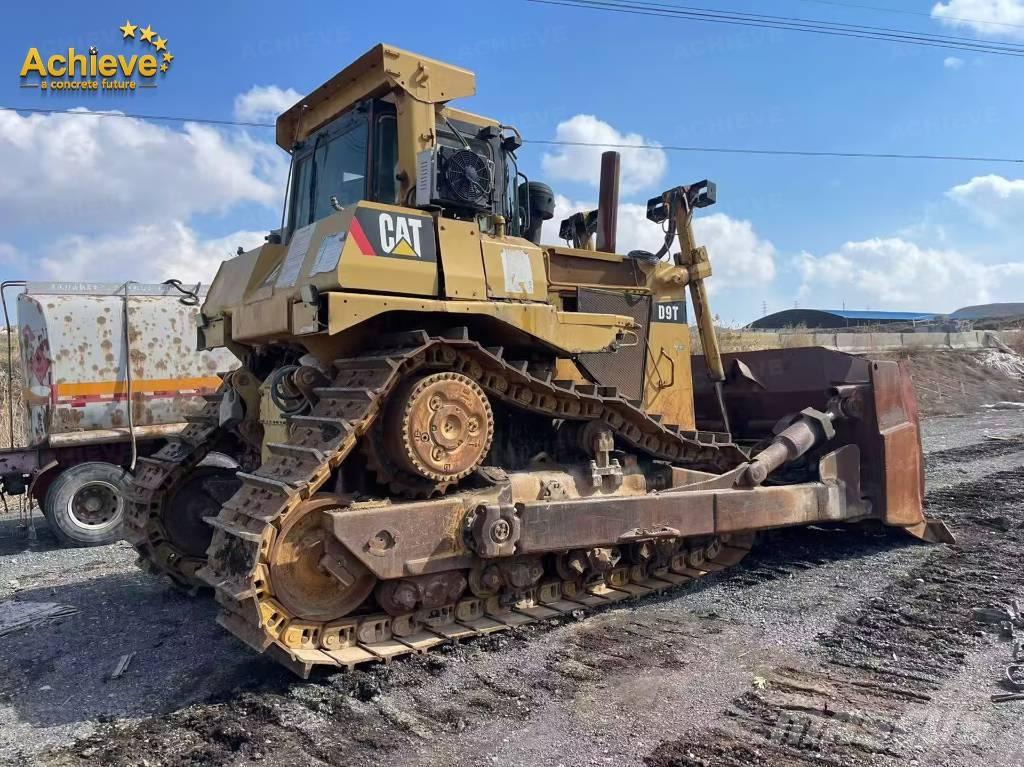 CAT D 9 T Crawler dozers