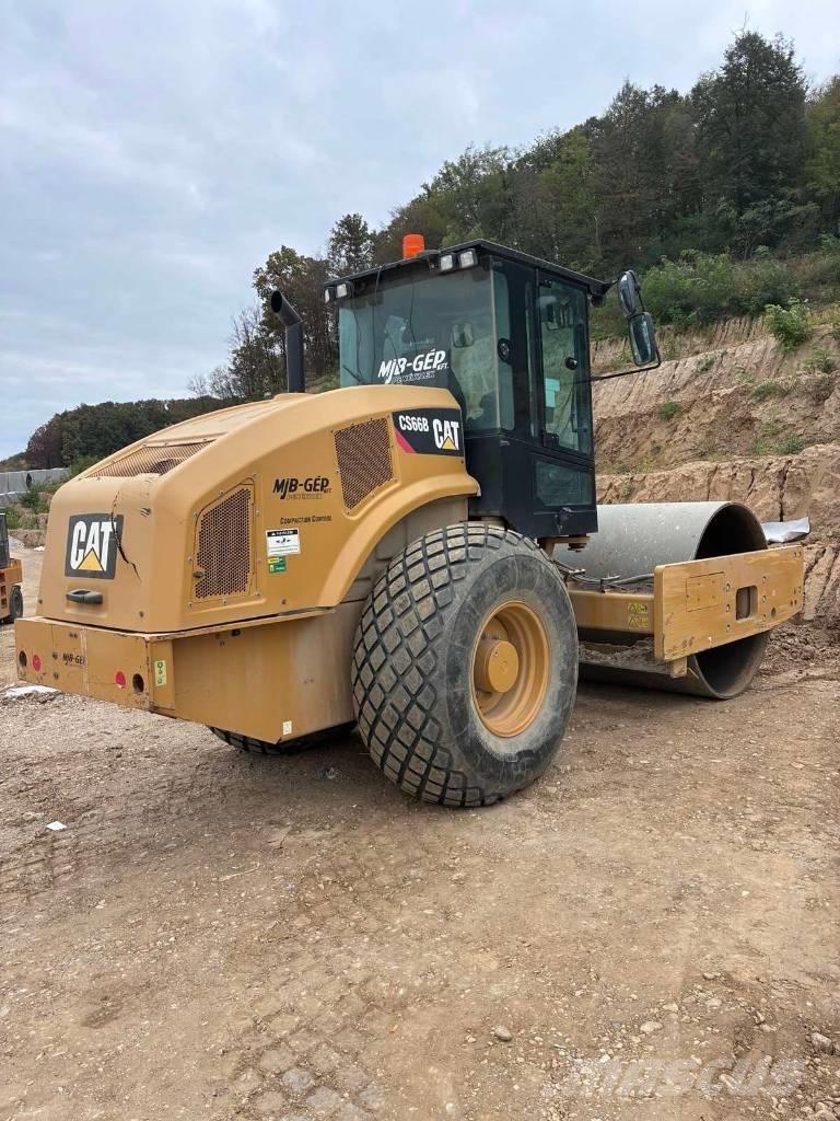 CAT CS 66 B Single drum rollers