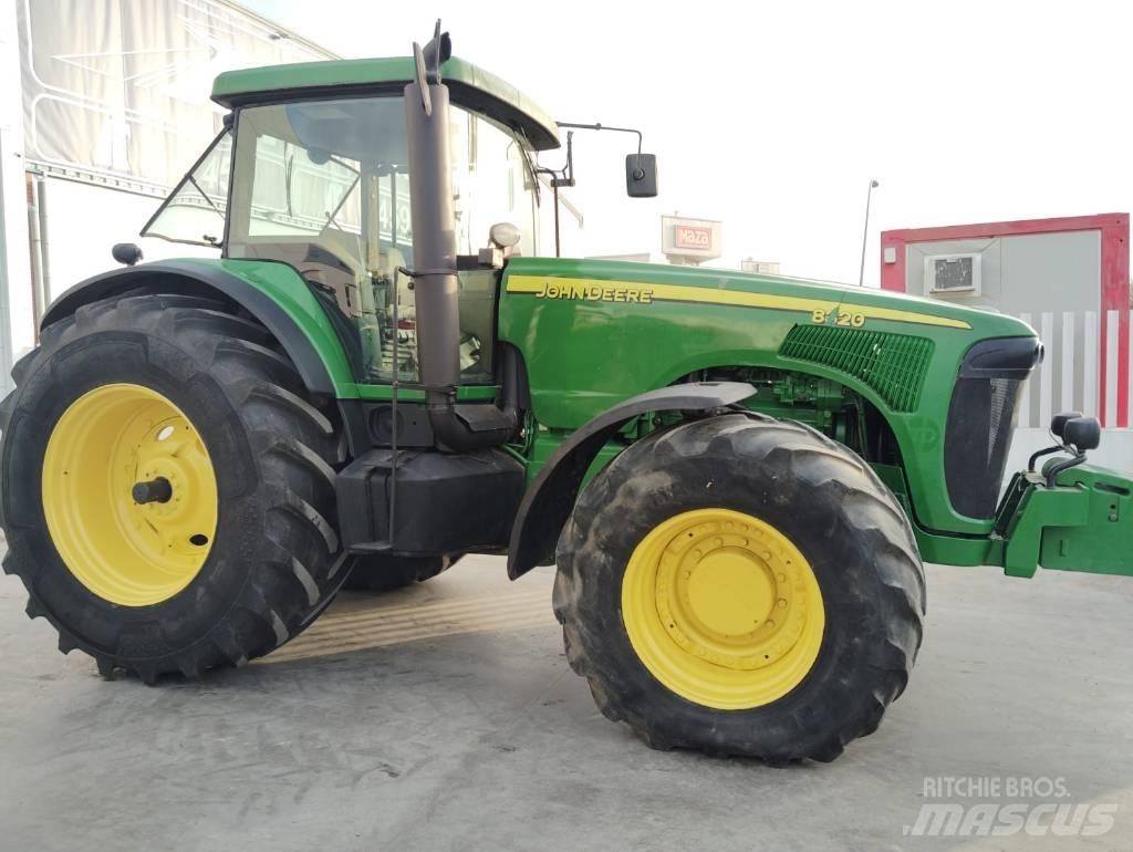John Deere 8320 Tractors