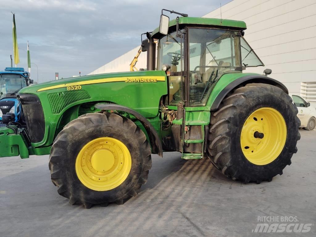 John Deere 8320 Tractors