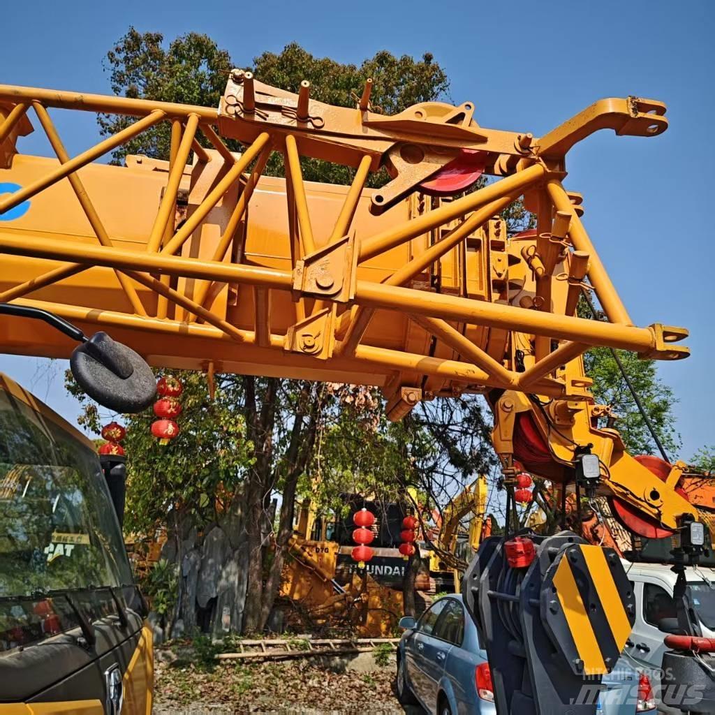 XCMG XCT 25L5-1 All terrain cranes