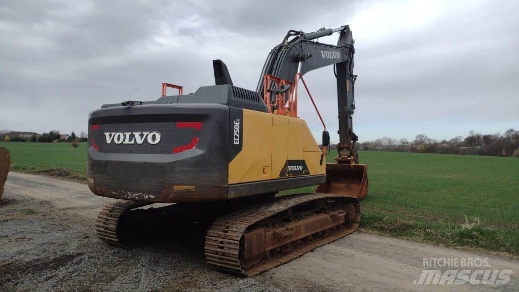 Volvo EC250EL Crawler excavators