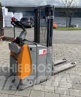 Still EXD-SF20 Pedestrian stacker