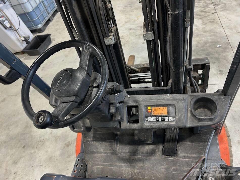 Toyota 8 FBMT 16 Electric forklift trucks