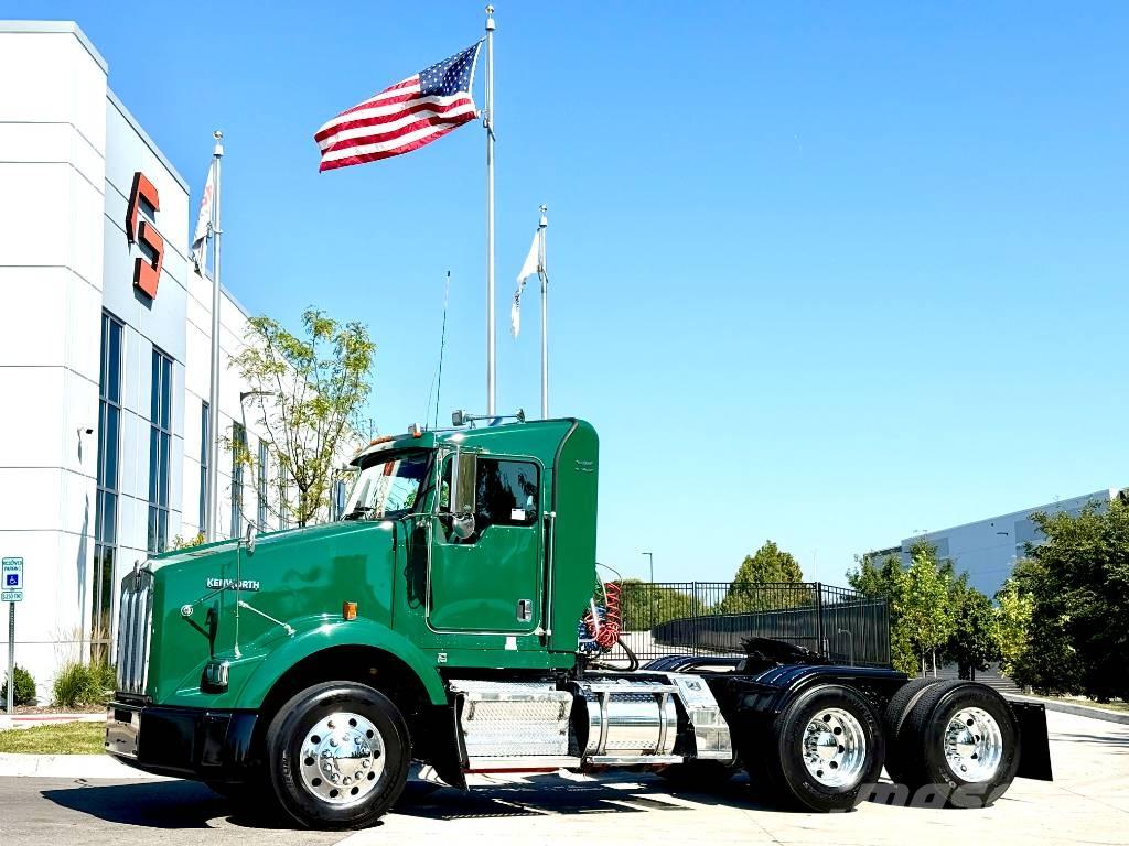 Kenworth T 800 Prime Movers