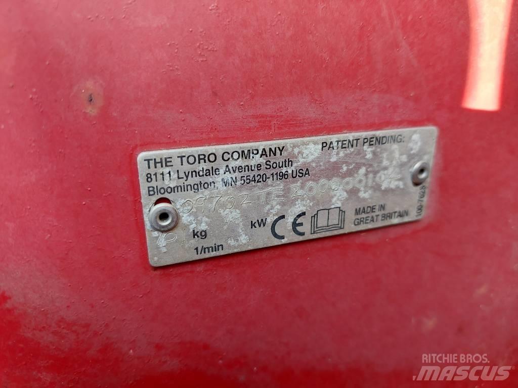 Toro Procore 880 Aerators