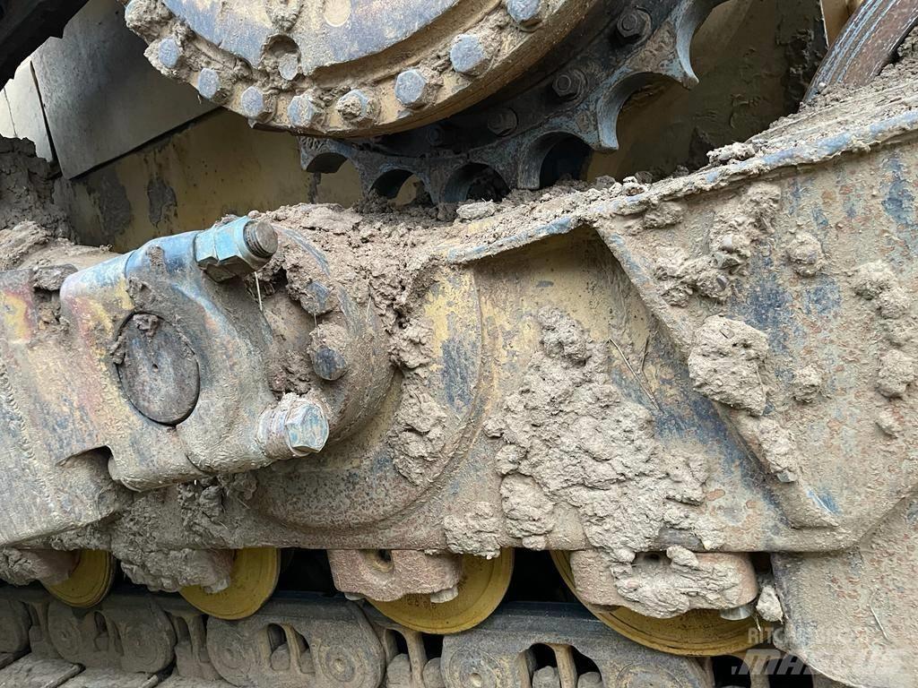 CAT D 6 T XL Crawler dozers