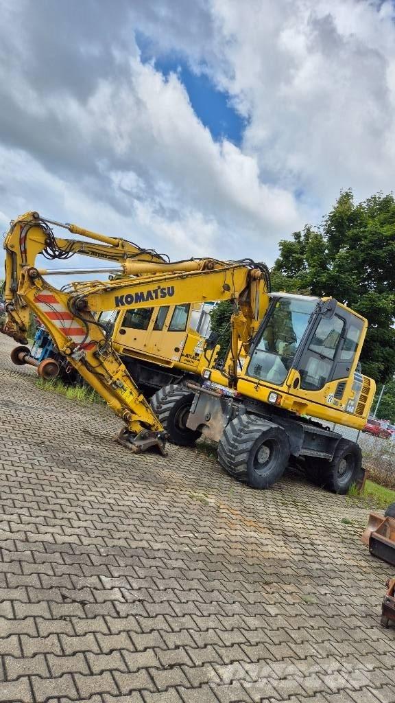 Komatsu PW148-8 Wheeled excavators