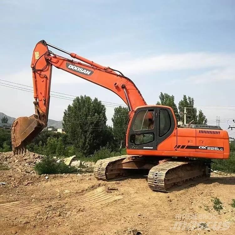 Doosan DX 225 LC-9C Crawler excavators