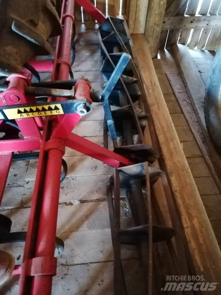 Potila S 280 Harrows