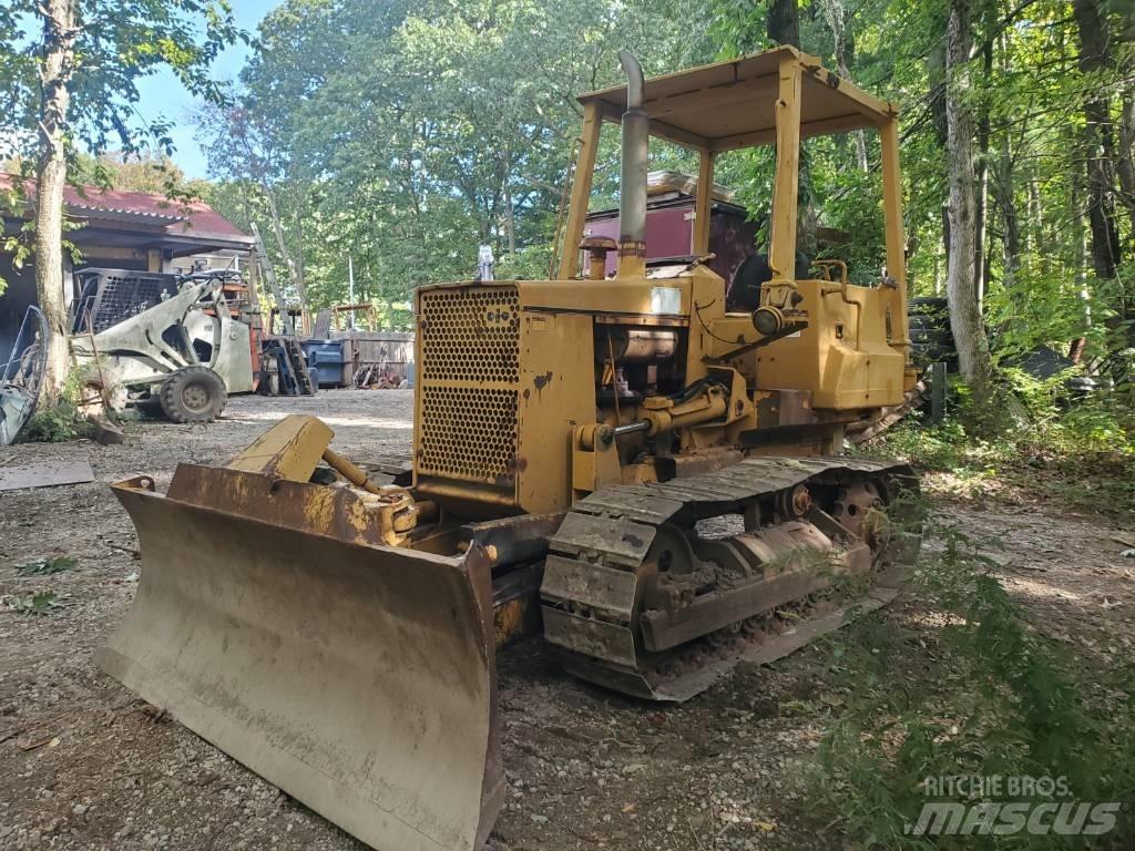 Komatsu D 31 A-17 Crawler dozers