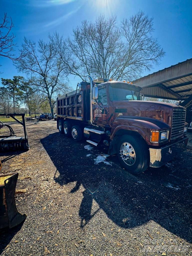 Mack CHU600 Tipper trucks