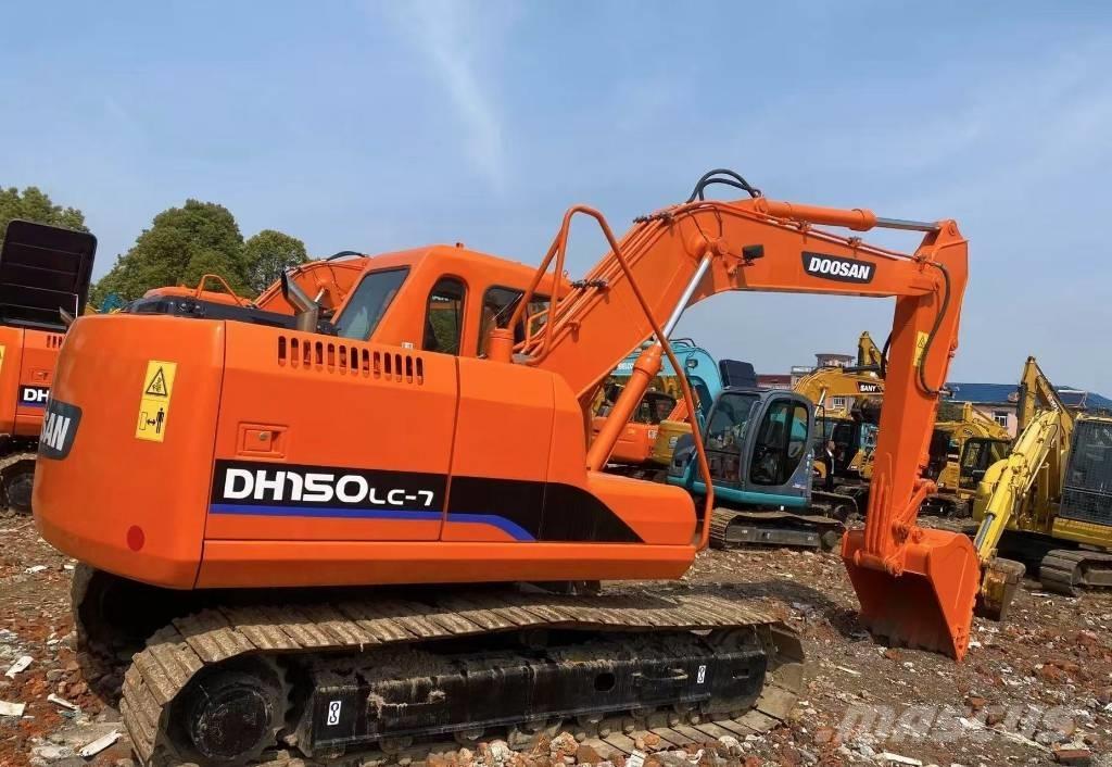 Doosan 150 Crawler excavators