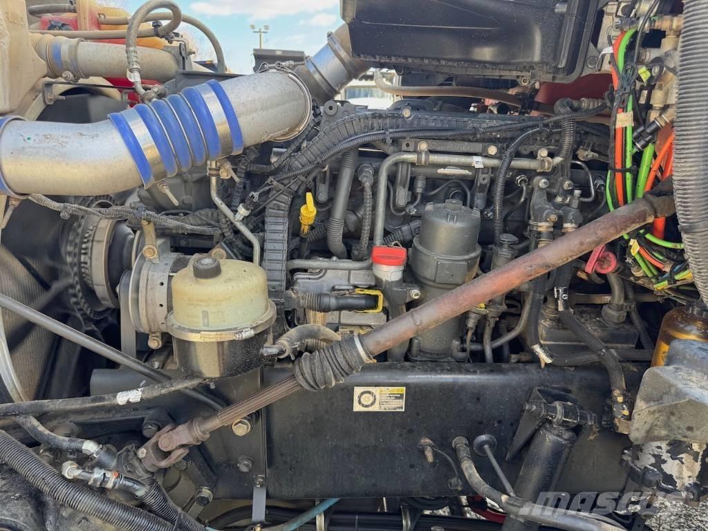 Kenworth T 880 Tipper trucks