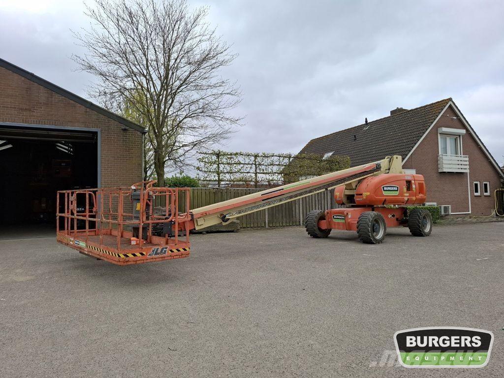 JLG 680S Telescopic boom lifts