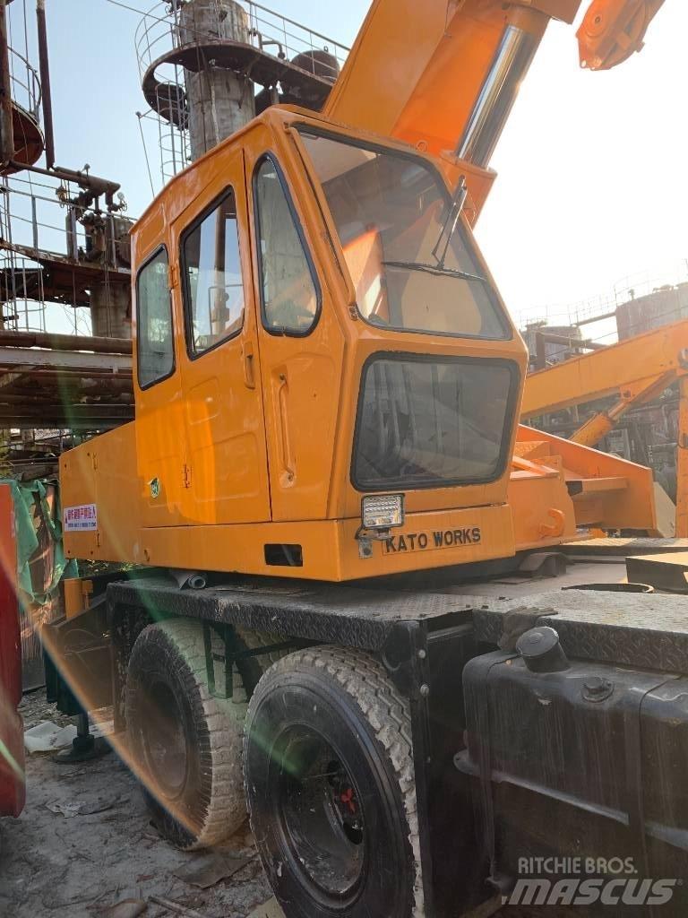 Kato NK 250 E All terrain cranes