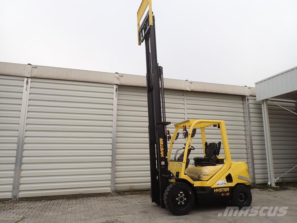 Hyster H3.0UT Diesel trucks