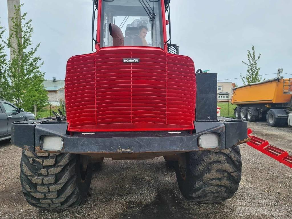 Komatsu 895 Forwarders
