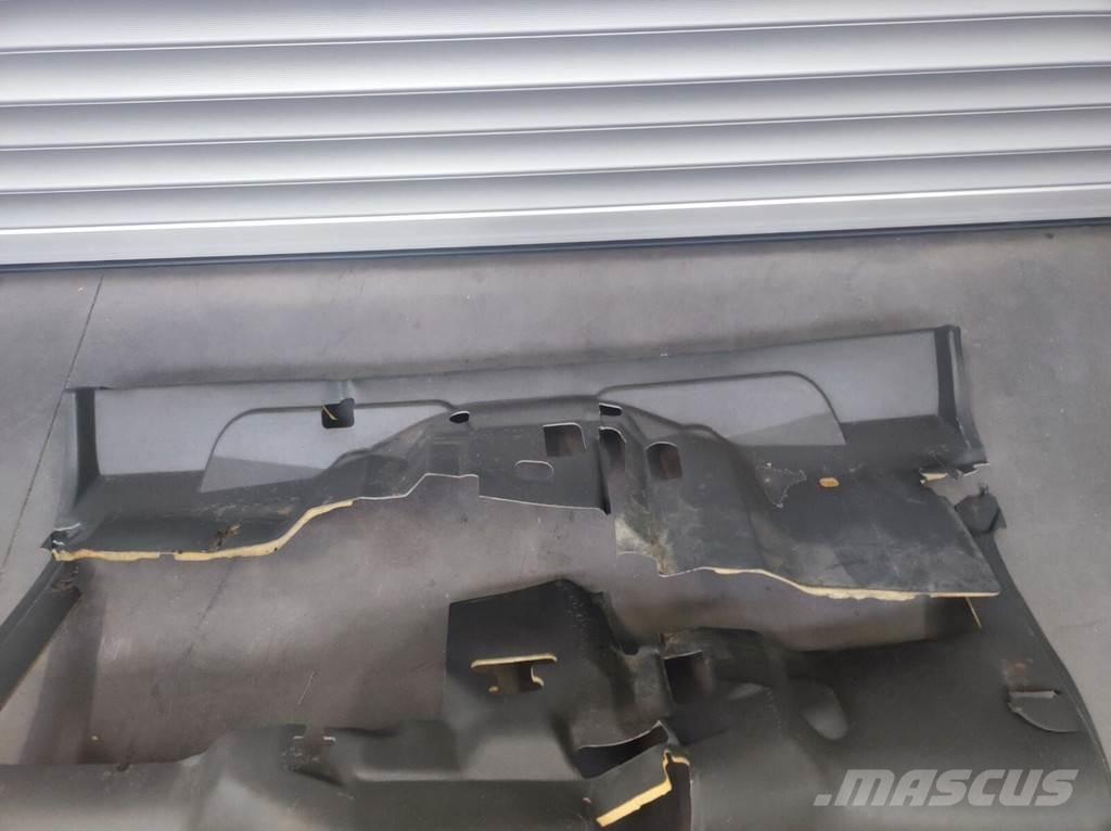 Nissan Floor Mat Cabins and interior