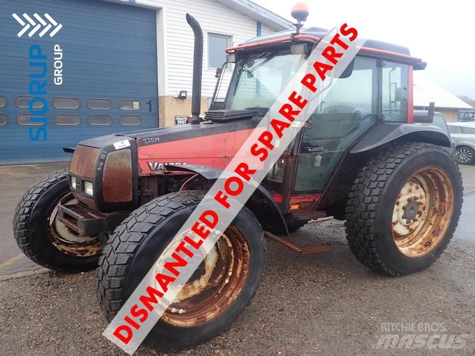 Valtra 900 Tractors