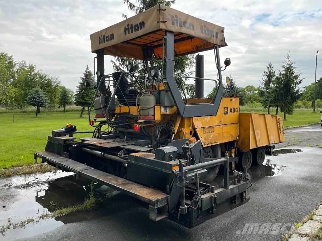 ABG Titan 455 Asphalt pavers