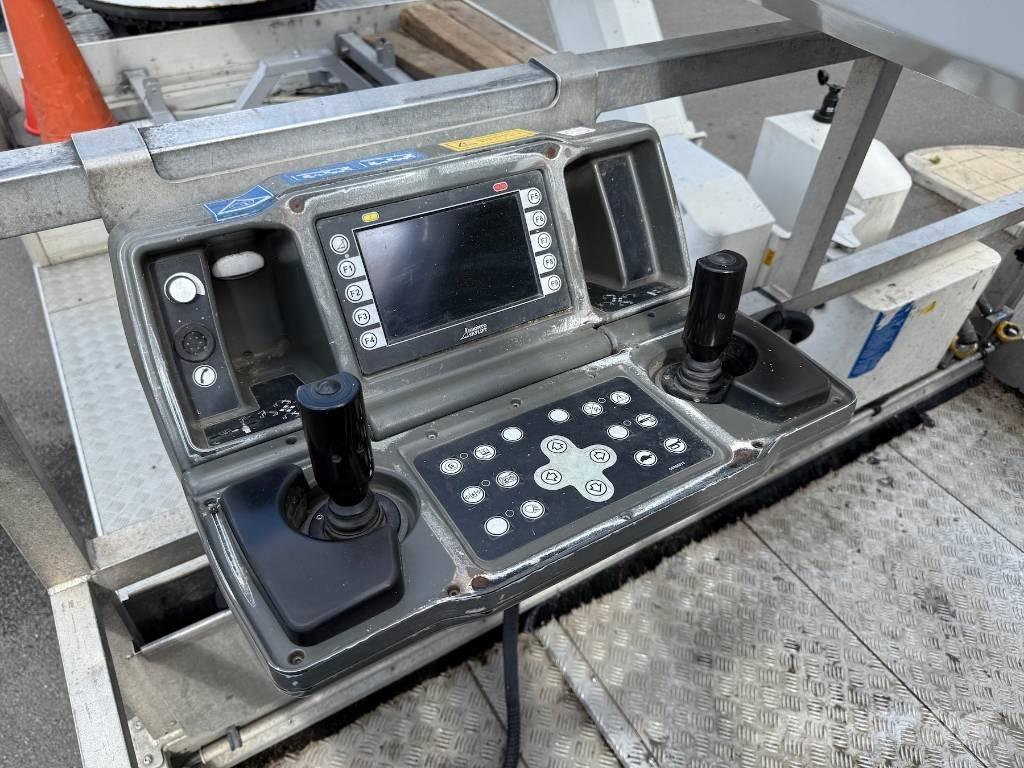 Bronto Skylift S56XR Truck mounted platforms