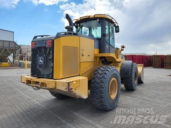 John Deere 624K Wheel loaders