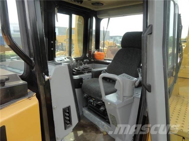 CAT D 8 R Crawler dozers