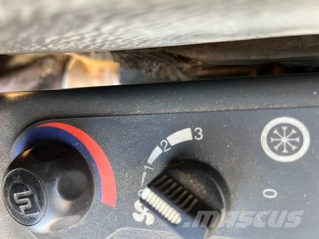 Komatsu PC 75 Mini excavators  7t - 12t