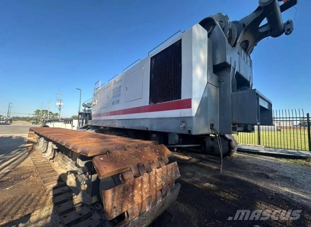 Terex HC210 Track mounted cranes