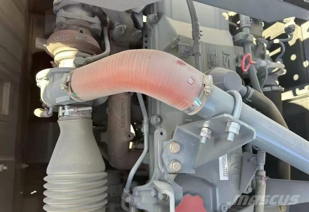 Hitachi 250 Crawler excavators