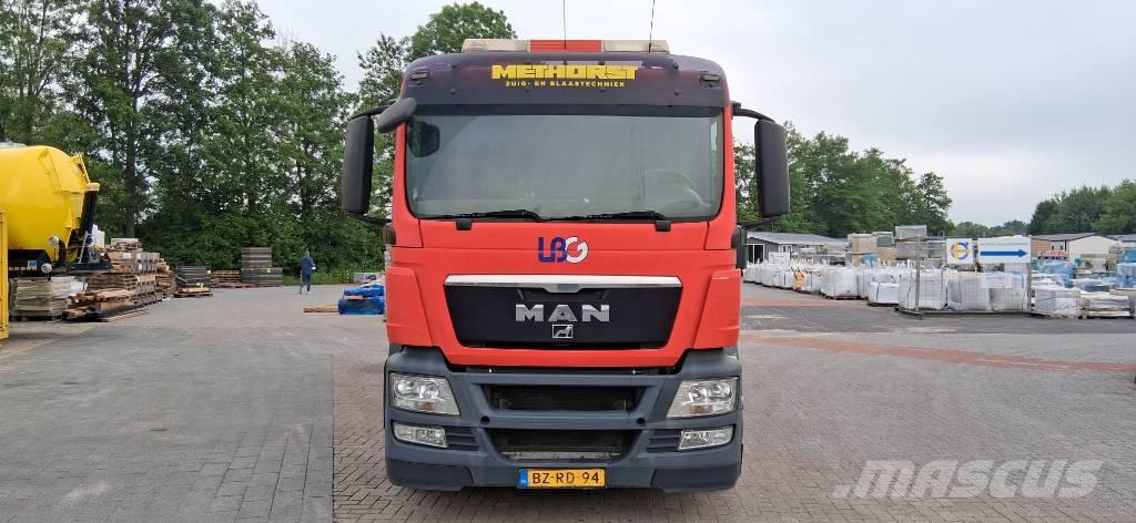 MAN TGS 28.440 Commercial vehicle