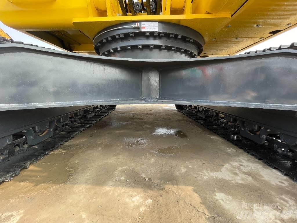 Komatsu PC 220 Crawler excavators