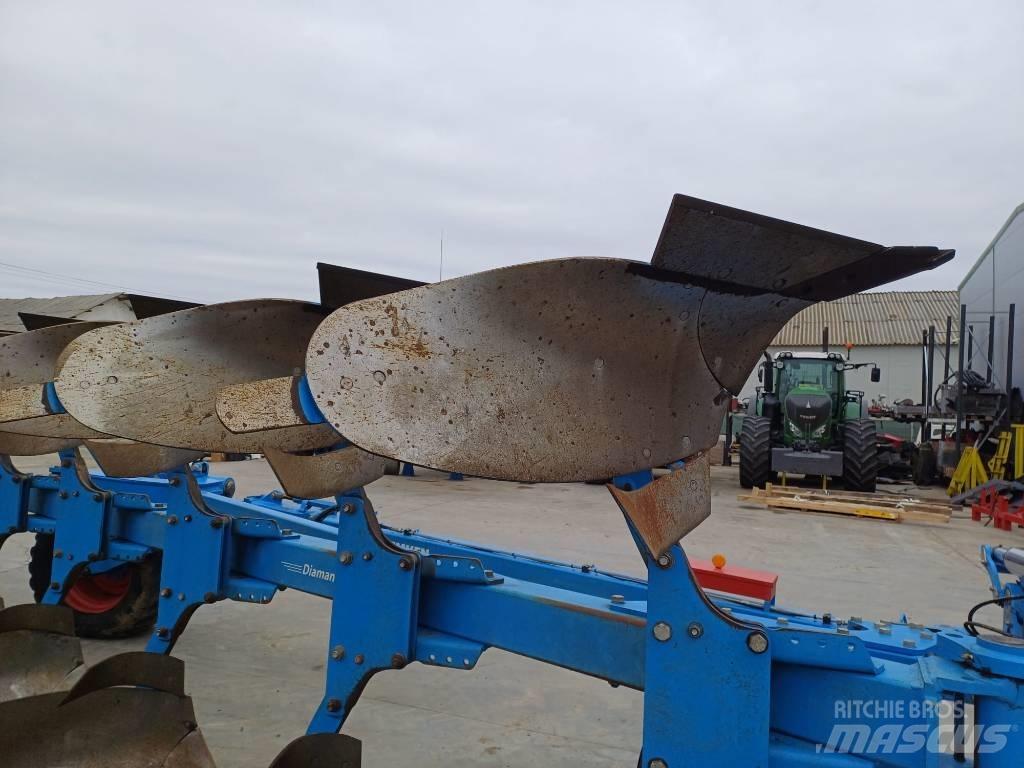 Lemken Diamant Reversible ploughs