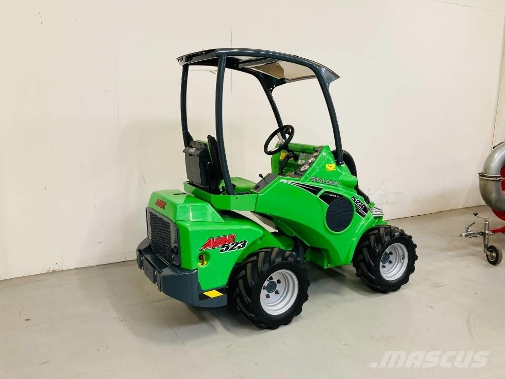 Avant 523 Mini loaders